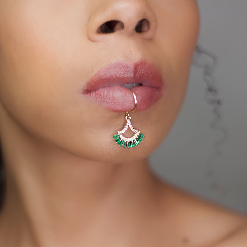 Luxury Gold Color Flower Shape - Qualiti Body Jewelry reseña y precio