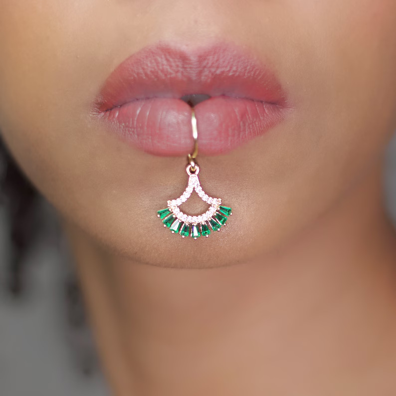 Luxury Gold Color Flower Shape - Qualiti Body Jewelry reseña y precio